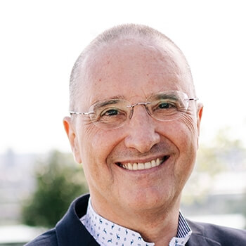 <strong>Harald Gutschi</strong><br><b> Otto</b><br>Ist als Sprecher der Geschäftsführung und Geschäftsführer Marketing & Vertrieb maßgeblich an der Weiterentwicklung der E-Commerce-Marken und der Positionierung als führender Onlinehändler beteiligt.